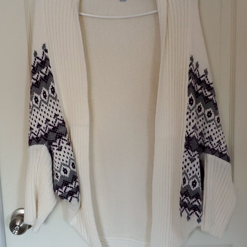Sweater - Picture 2 of 3